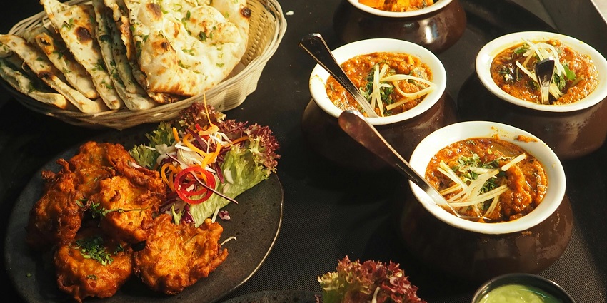 Savour the authentic cuisine of the Shivanasamudra island for an amazing experience.