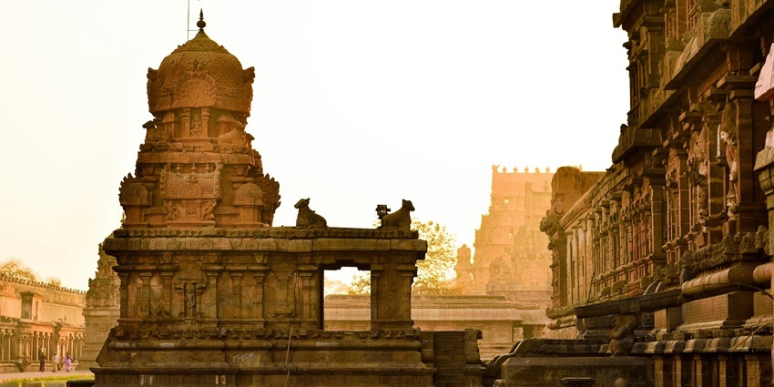 A serene view of the renowned Bangaru Kamakshi Ammam Temple exuding rustic allure.