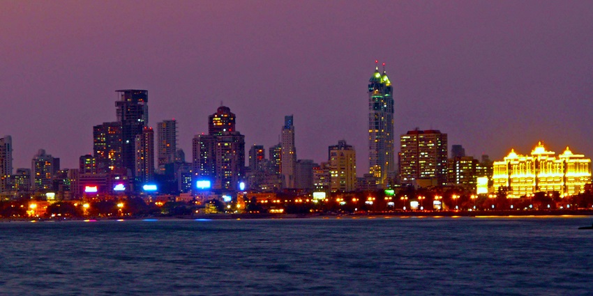 A beautiful view of the iconic skyline around Mira Road during night time