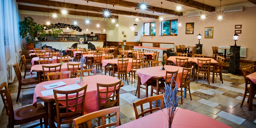 Shaan-e-Allahabad specializes in Mughlai cuisine, including biryani and kebabs, a flavorful experience
