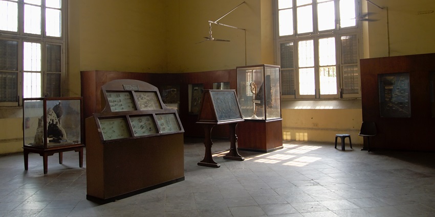 A cultural landmark in Kolhapur showcasing Rajashri Shahu Chhatrapati’s contributions to education and social reform.