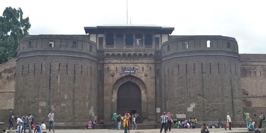 Shaniwar Wada Fort, a place to visit in Pune for a historical experience for visitors.