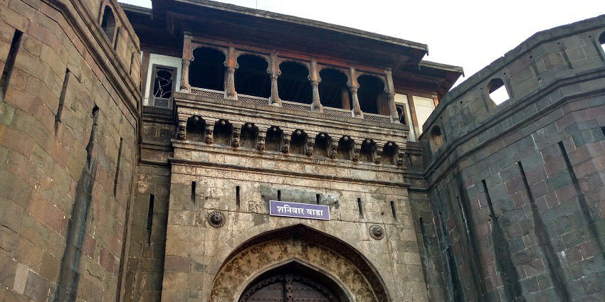 View of the grand tall entrance of Shaniwar wada, a prominent peshwa castle