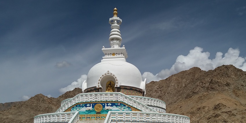 Visit Shanti Stupa, a place to go during the Ladakh harvest festival for travellers.