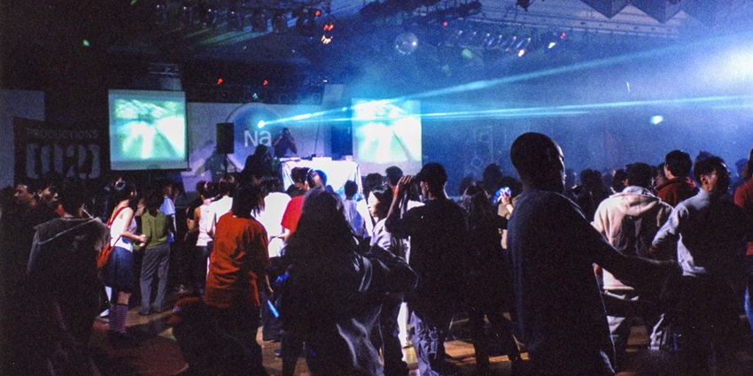 great music, delicious food and an electric vibe at Sherlock (parties in Chennai)