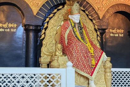 Shirdi temple is one of the revered temples in India receiving thousands of devotees.