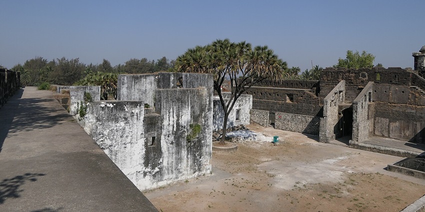 Shirgaon Fort, perched on a hill, offers panoramic views of the surrounding landscape.