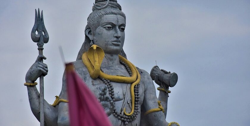 The sacred shiv temples in Mumbai, India are one ultimate way to seek blessings.