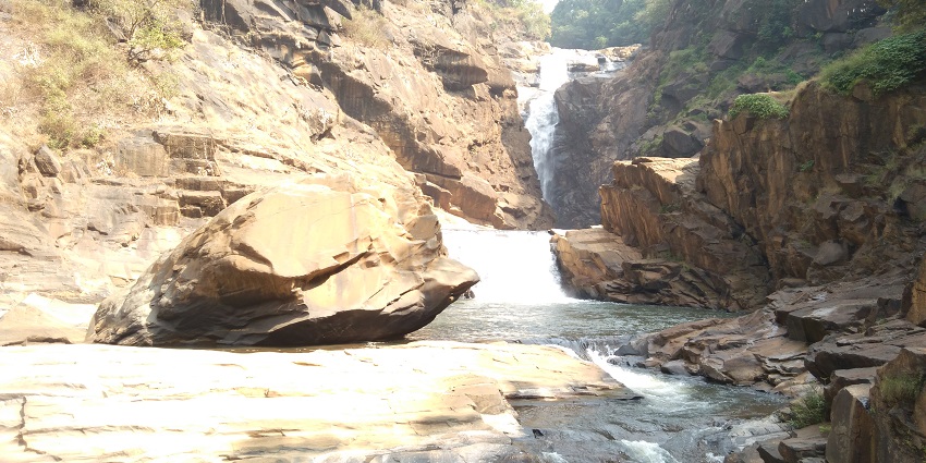 Shivaganga Falls is among the places to visit near Sirsi Karnataka for travellers.