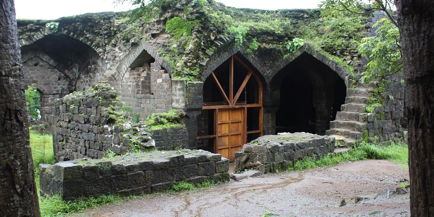 Shivneri Fort is a majestic historical site surrounded by lush hills and greenery in Maharashtra