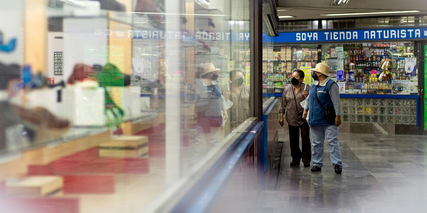 An image of the shoppers enjoying a busy day at DB Mall in Bhopal