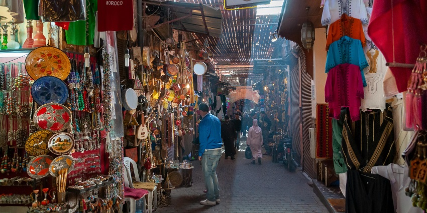 Artisan’s Centre has unique handcrafted souvenirs, local art, and jewellery.