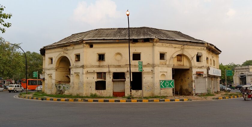 A picture of the famous Gol Market in Delhi, taken from across the street