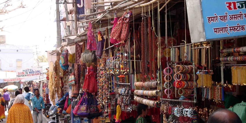 Rajasthan markets feature handicrafts, textiles, and traditional Rajasthani dishes.
