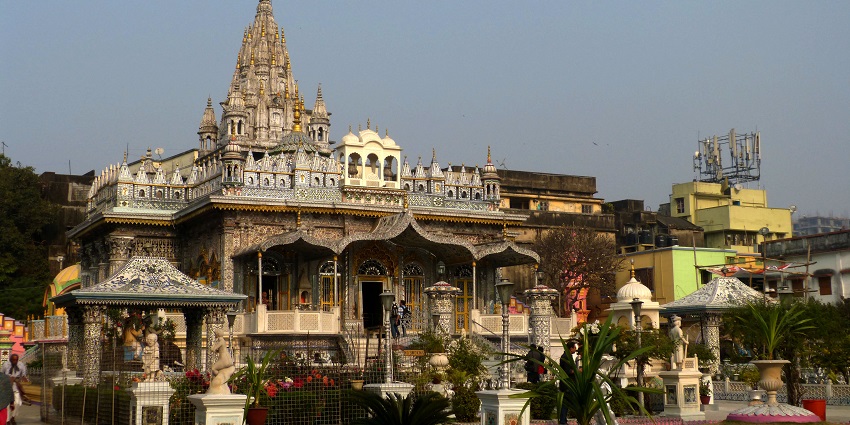 View of the temple with unique architecture against the clear blue sky