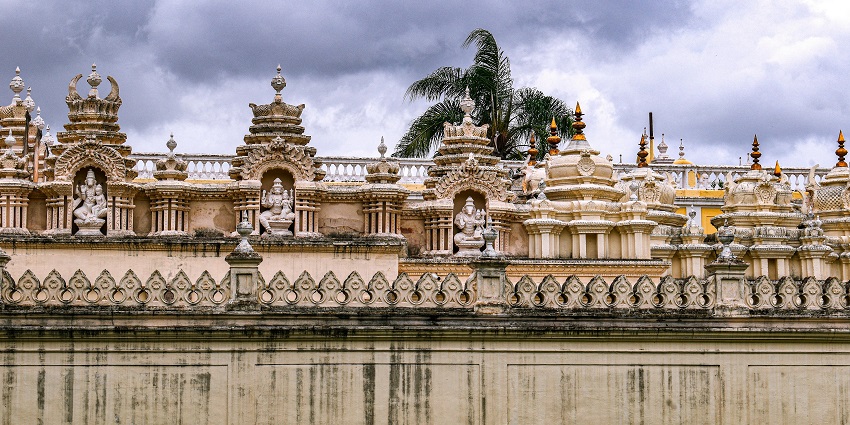 A glimpse of the iconic Shree Balaji spiritual hub featuring mesmerising architecture.
