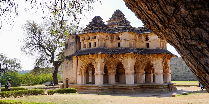 The Shree Ballaleshwar Temple, one of the top Ashtavinayak Temples in Maharashtra.