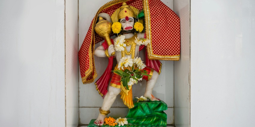 Shree Icchapurti Hanuman Mandir is one of the beautiful temples in Mumbai