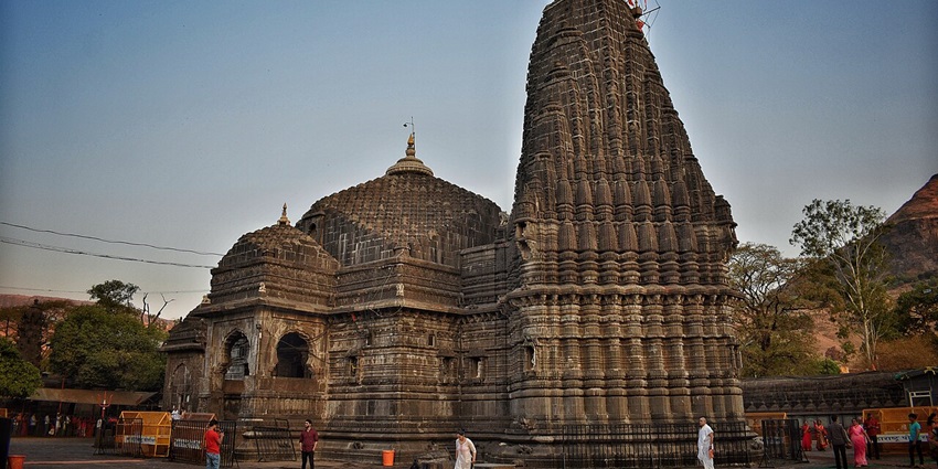 Shree Kaalaram Mandir Panchvati is one of the best places to visit in Nashik for couples