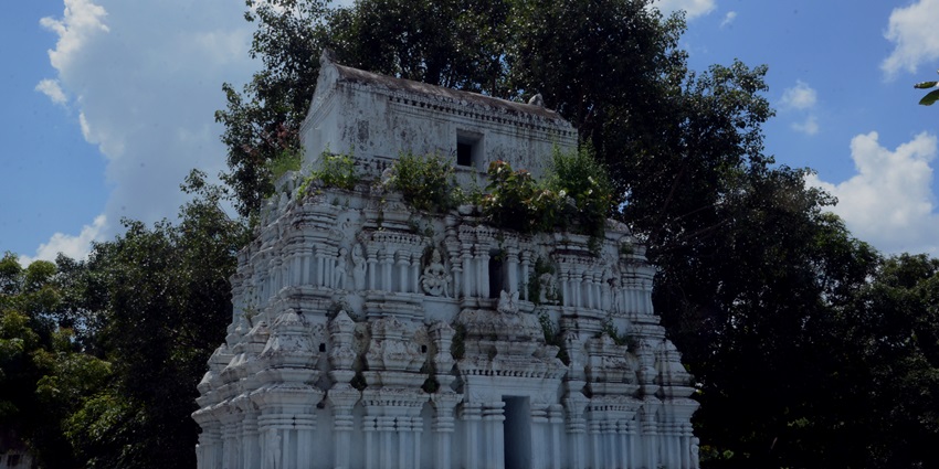 Anantagiri Kala Hanuman Temple with ancient stone structure and peaceful surroundings in Hyderabad.