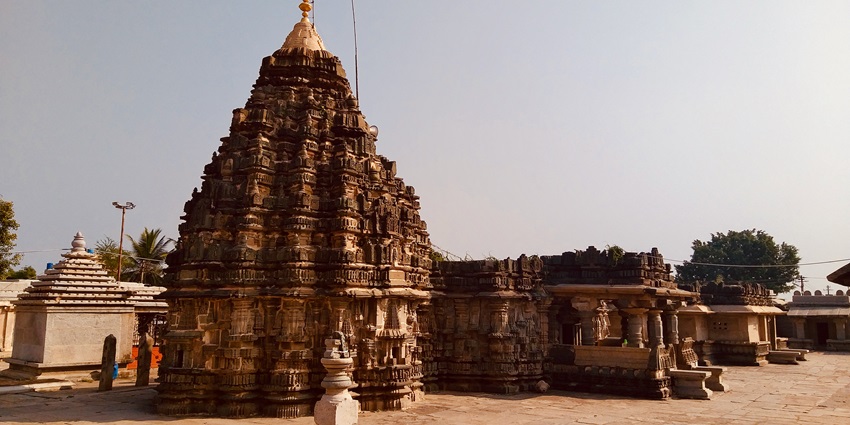 Shree Mukteshwar Devalaya Temple is one of the temples dedicated to Lord Shiva.