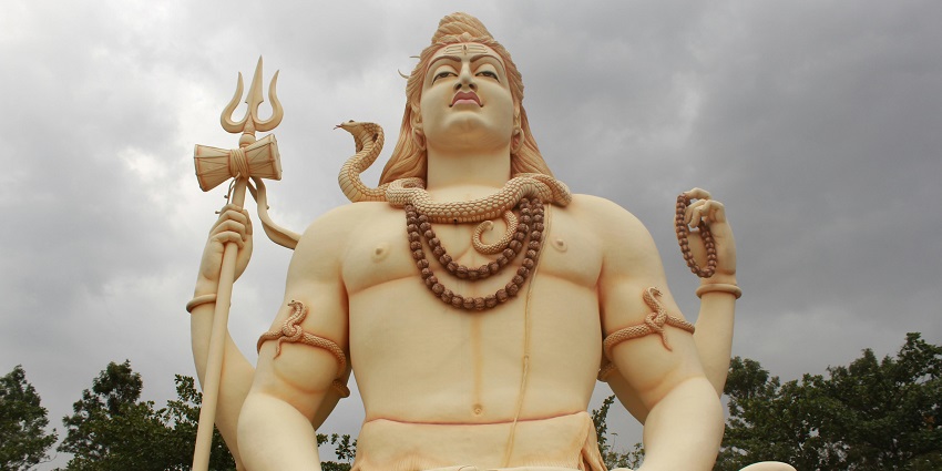 Image of Lord Shiva statue under blue sky - Shree Nageshwar Shiva Temple