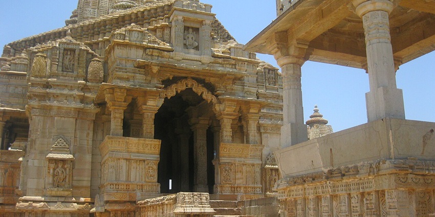 An image of ancient temple architecture, similar to temple places to visit in Panvel