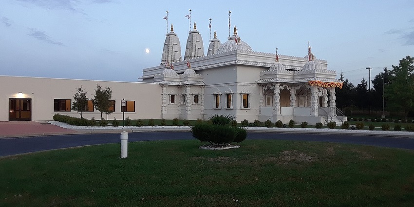 Bhuj museums showcase Swaminarayan artefacts and scriptures in a tranquil setting