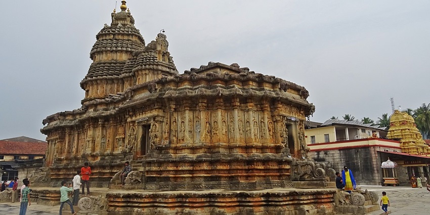 A historical temple with intricate architecture, one of the best places to visit in Sirsi