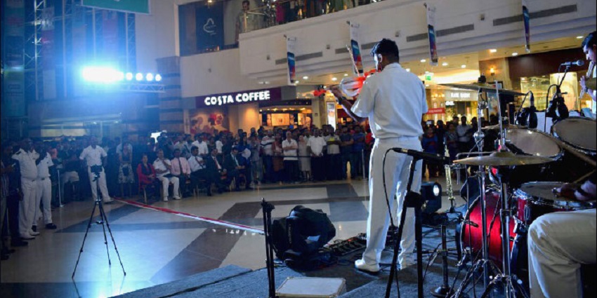 Shreeji Mall offers a wide variety of shops and delights ranging from luxurious to budget.