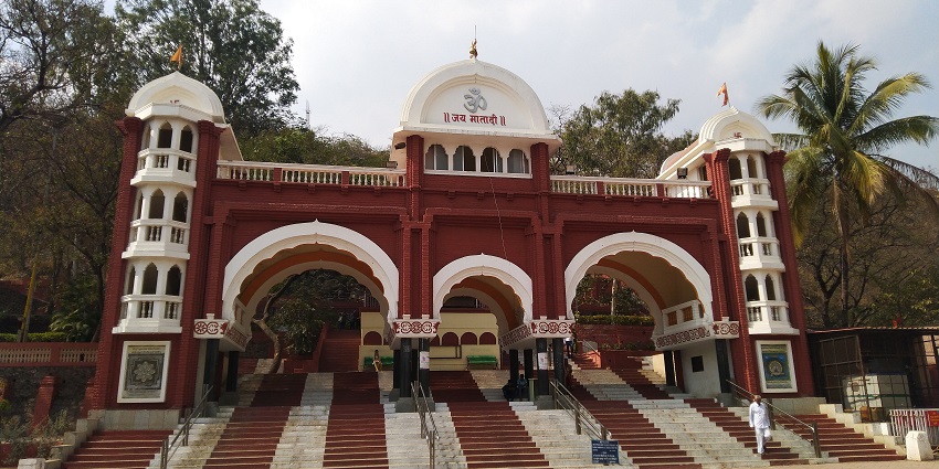 A breathtaking view of Chattushrungi Temple for every traveller to explore.
