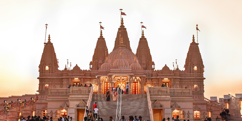 A holy Hindu temple in Pandharpur dedicated to Lord Krishna, attracting many devotees.