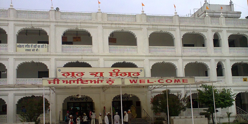 Shri Guru Gobind Singh Ji Museum offers an insight into the rich history of Sikhs.