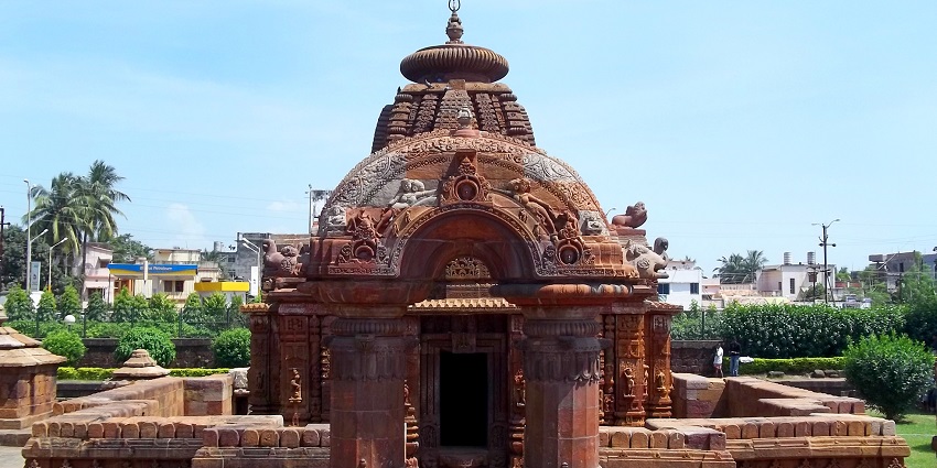 Beautiful archway at the temple front gate showcasing intricate architecture