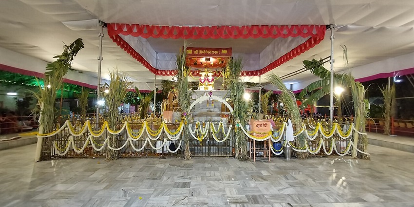 Siddheshwar Temple is a revered place, known for its spiritual and divine ambience.