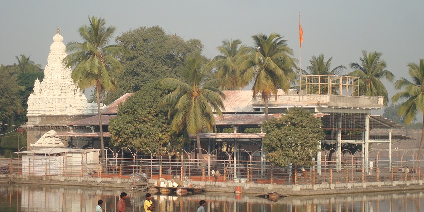 View of Siddheshwar Temple, a famous place near Solapur Bhuikot Fort, surrounded by water.