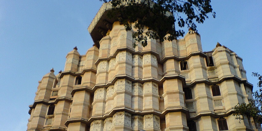 Siddhivinayak Mandir, a popular temple and one of the tourist attractions in Ulhasnagar.