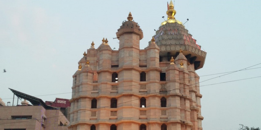Siddhivinayak Temple , a popular place near Worli Fort with beautiful architecture and design