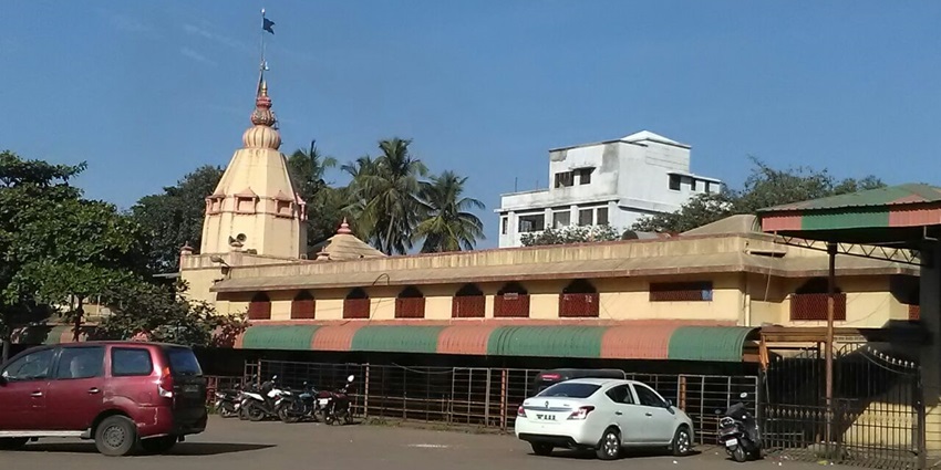 Siddhivinayak Temple is one of the most beautiful places to visit near Kashid Beach.