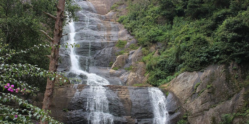 Silver Cascade Falls is amongst the best places near the Palani Temple for nature lovers