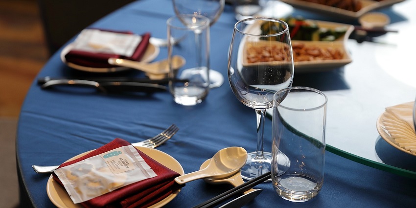 Silver Pavilion dining venue with a blend of Indian cuisine is ideal for travellers