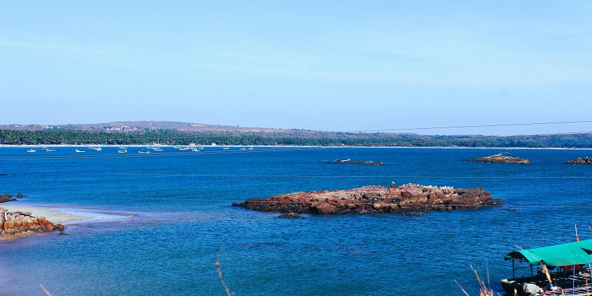 Sindhudurg Fort, a 17th-century marvel, one of the best places to visit in Konkan.