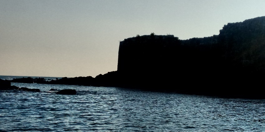 Aerial view of Sindhudurg Fort highlighting its coastal surroundings is a sight to behold