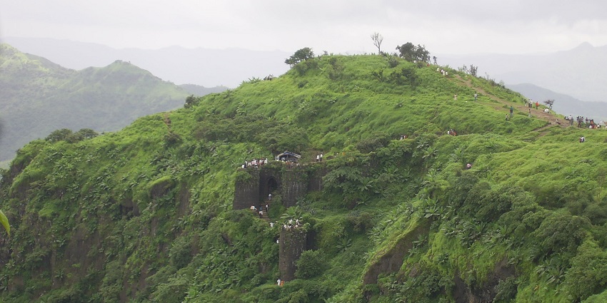 Places to visit in Pune with friends feature Sinhagad Fort, the trekking destination with stunning views and snacks.