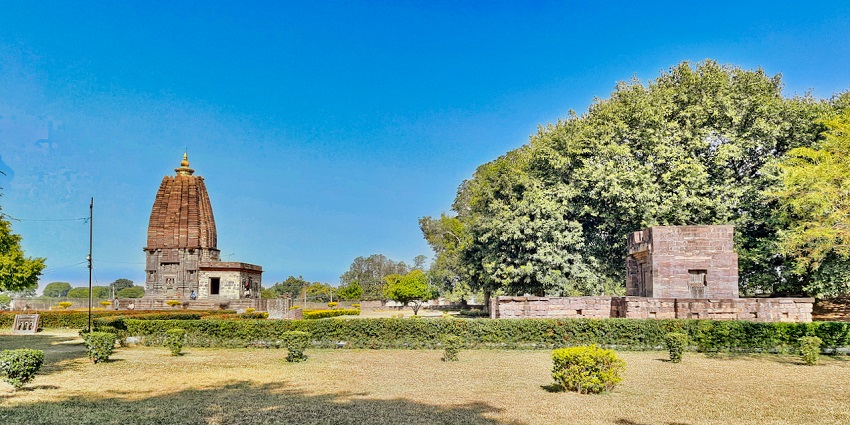 Family-friendly park offering recreational activities and beautiful landscapes.