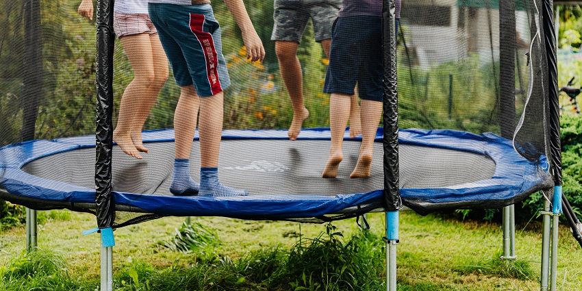 Dive into ultimate family fun zone at SkyJumper Trampoline Park to enjoy to the fullest!