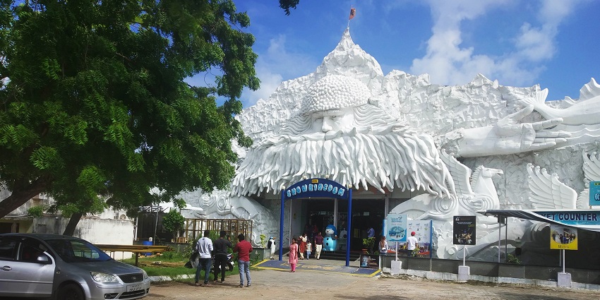 A view of the outside of a Snow Kingdom, one of the places to visit in Mumbai, india.