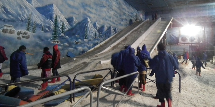A picture of Snow World, one of the most fun places to visit near Mumbai Airport