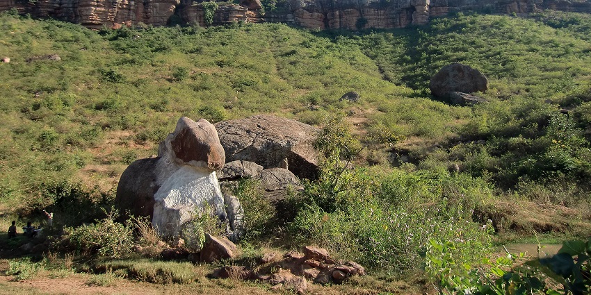 Visiting the historic Shivaji Fort is one of the most popular things to do in Dandeli.