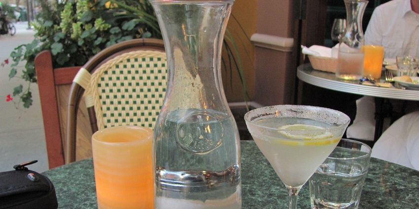 Cocktails, a must-try at Socials, Versova.